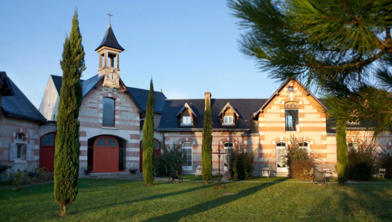 La Bretauche Apartment Checy Екстериор снимка