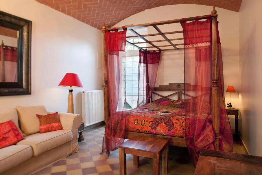 La Bretauche Apartment Checy Екстериор снимка