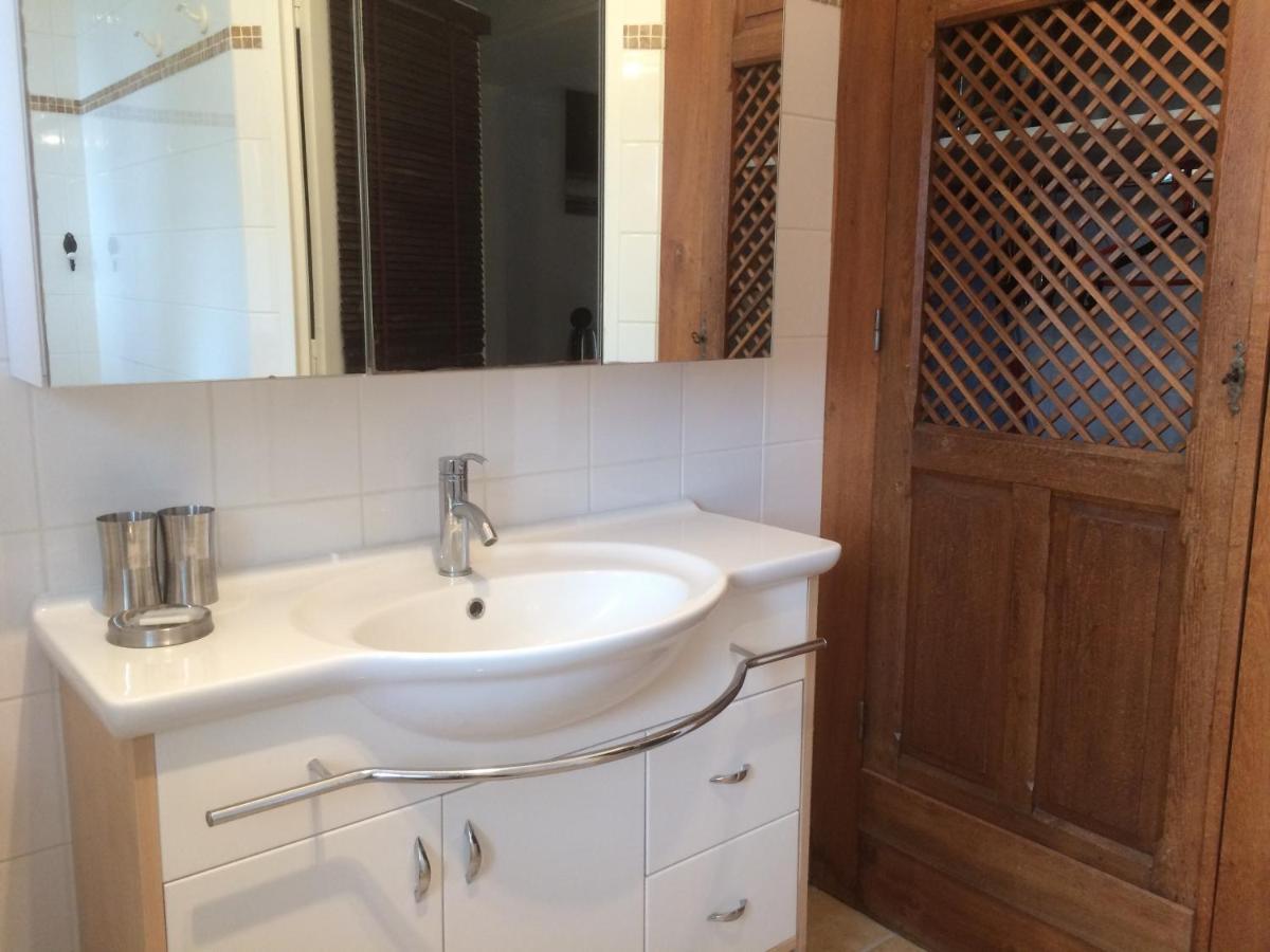 La Bretauche Apartment Checy Екстериор снимка